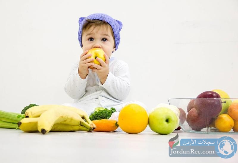 10 نصائح للوالدين تتعلق بتغذية الطفل الصحيحة