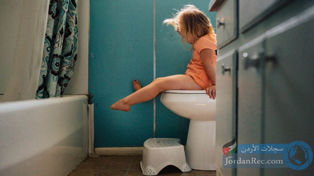 متى وكيف تدرّب طفلك على استخدام المرحاض؟ 