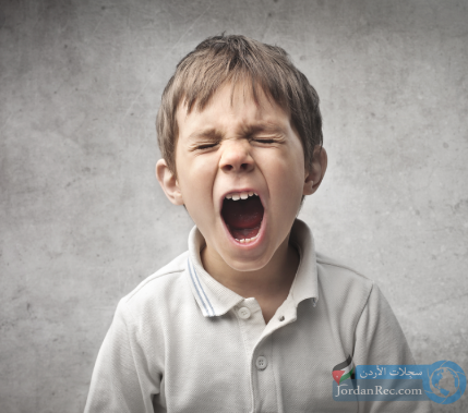 كيف تتحكمين في غضبك عند التعامل مع طفلك