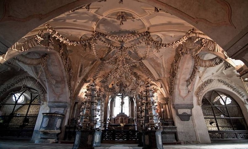 كنيسة العظام في التشيك (Bone Church)
