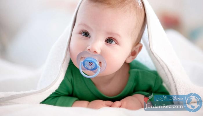 أضرار اللهاية للأطفال الرضع وحديثي الولادة