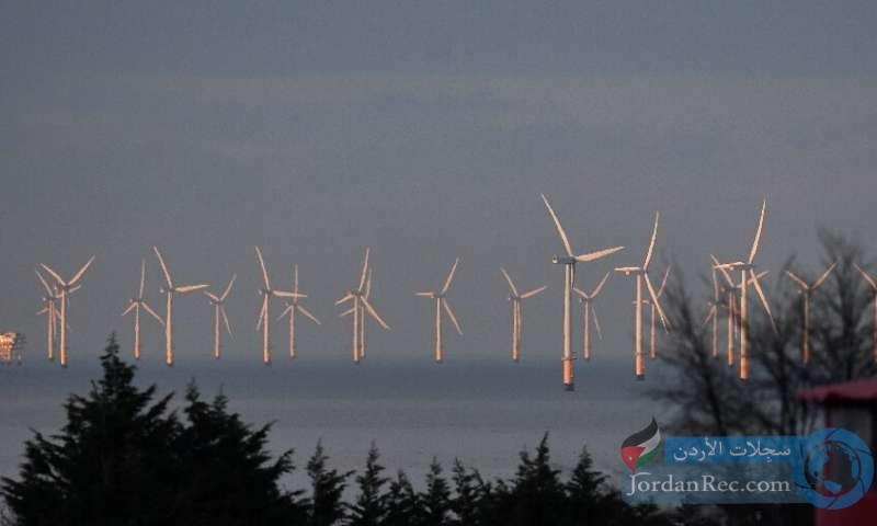 توفر الرياح أكثر من نصف الكهرباء في المملكة المتحدة