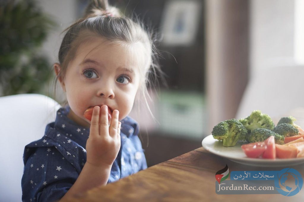 طرق لجعل أطفالك يأكلون بشكل أفضل 
